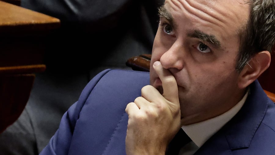 Investments: France toughens controls on investors from non-EU countries