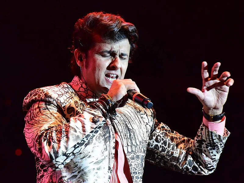 Sonu Nigam brings The Revolution Tour to Abu Dhabi this August. Booked your tickets yet?