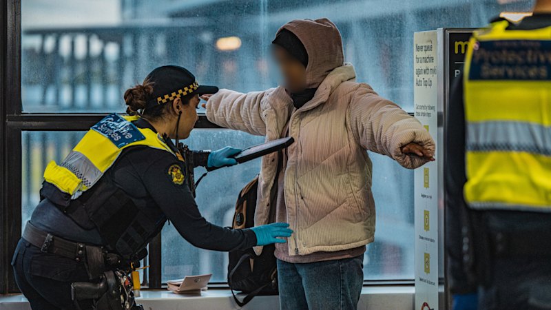 Carroll pledges random search powers for police to crack down on knife crime