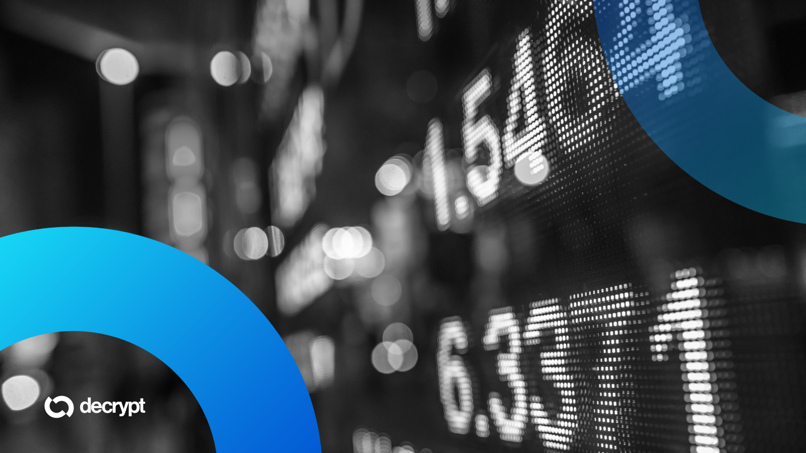 Crypto Reacts: Bitcoin Slides as Clarity Act Fails to Clear Senate Vote
