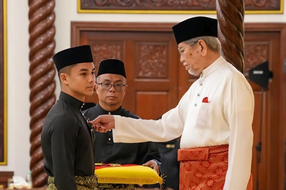 From the ring to the Astana, Muay Thai star Jojo receives Sarawak state honour