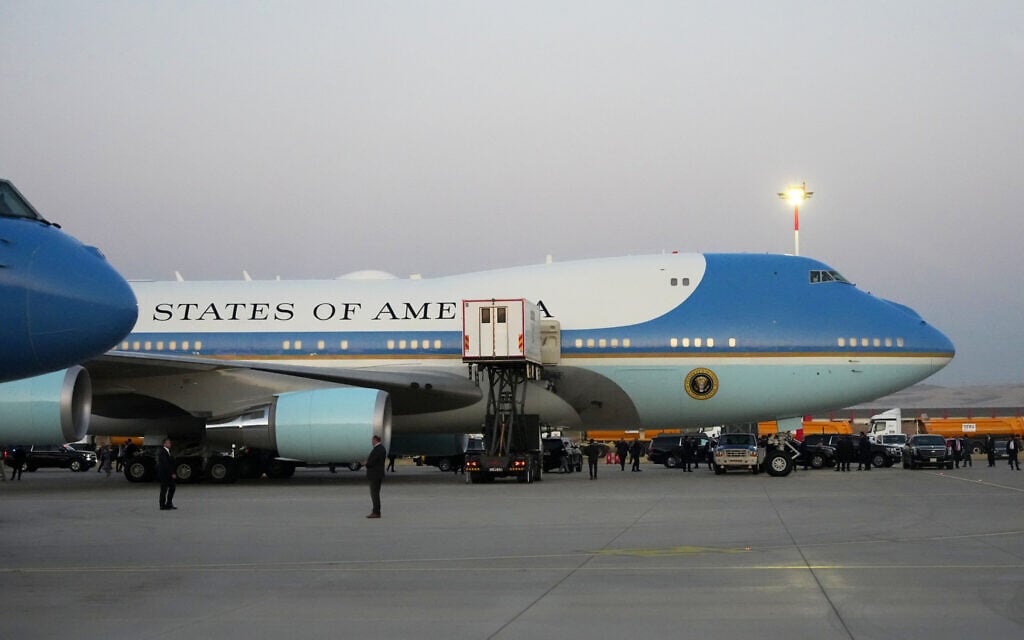 Flying on Air Force One, unwittingly under threat – and without Trump