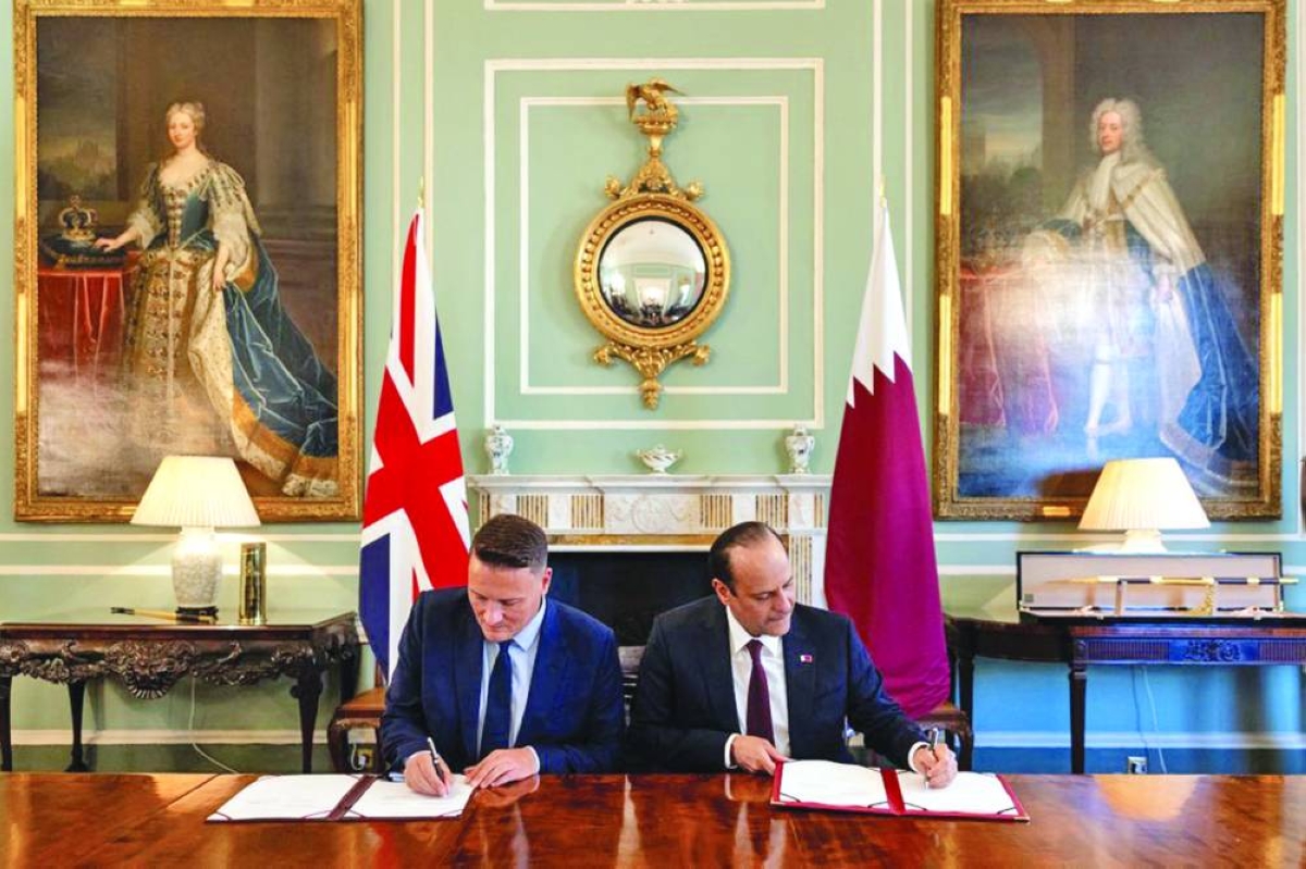 Qatar, UK extend defence agreement