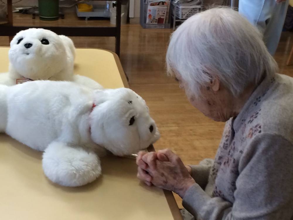Number of centenarians in Japan passes 100,000 for first time: Health ministry