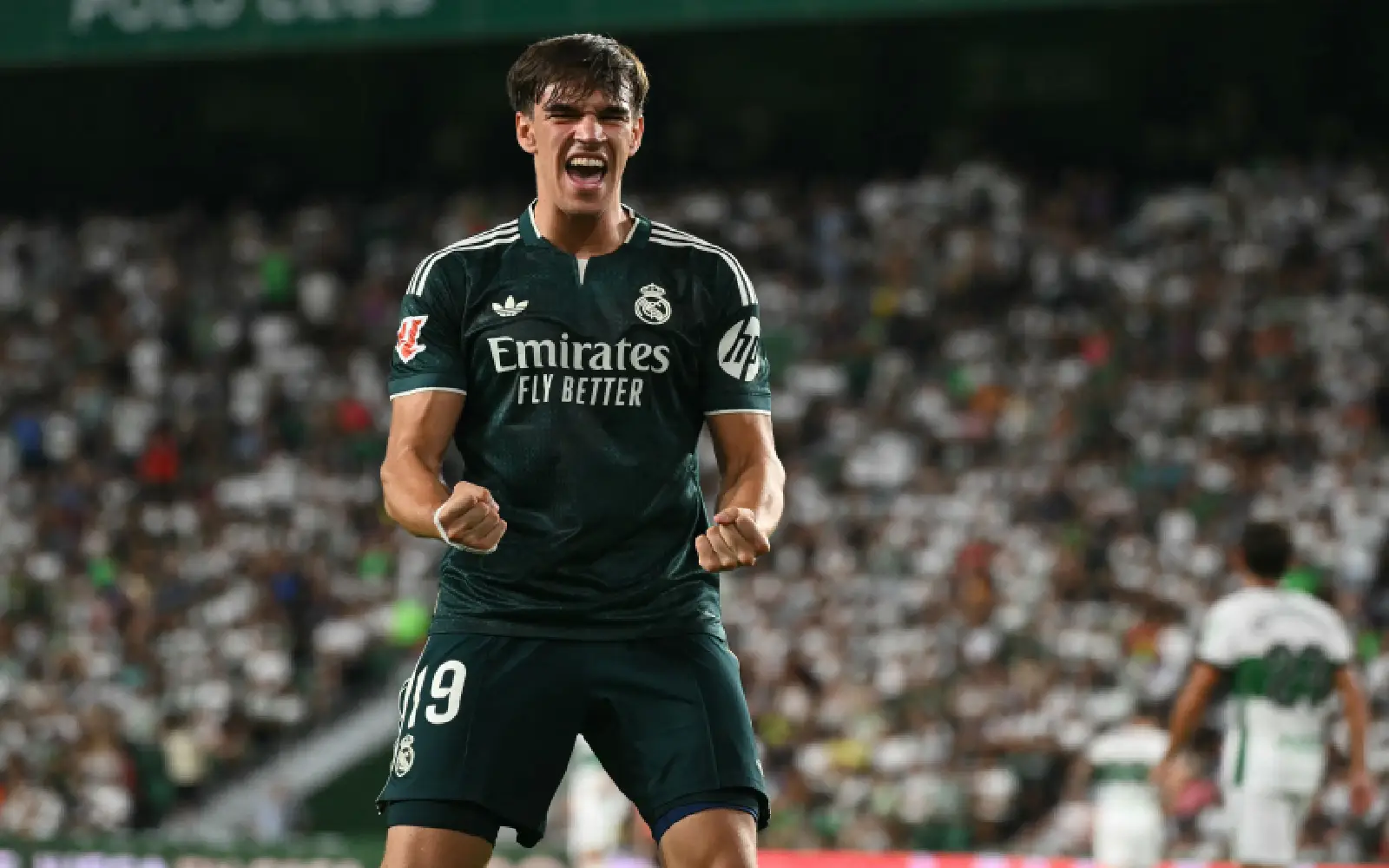 Espi saves Real Madrid with late winner at Elche
