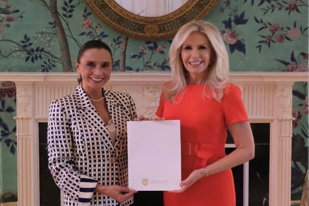 Colombia’s Ambassador to the US Presented her Credentials to Donald Trump