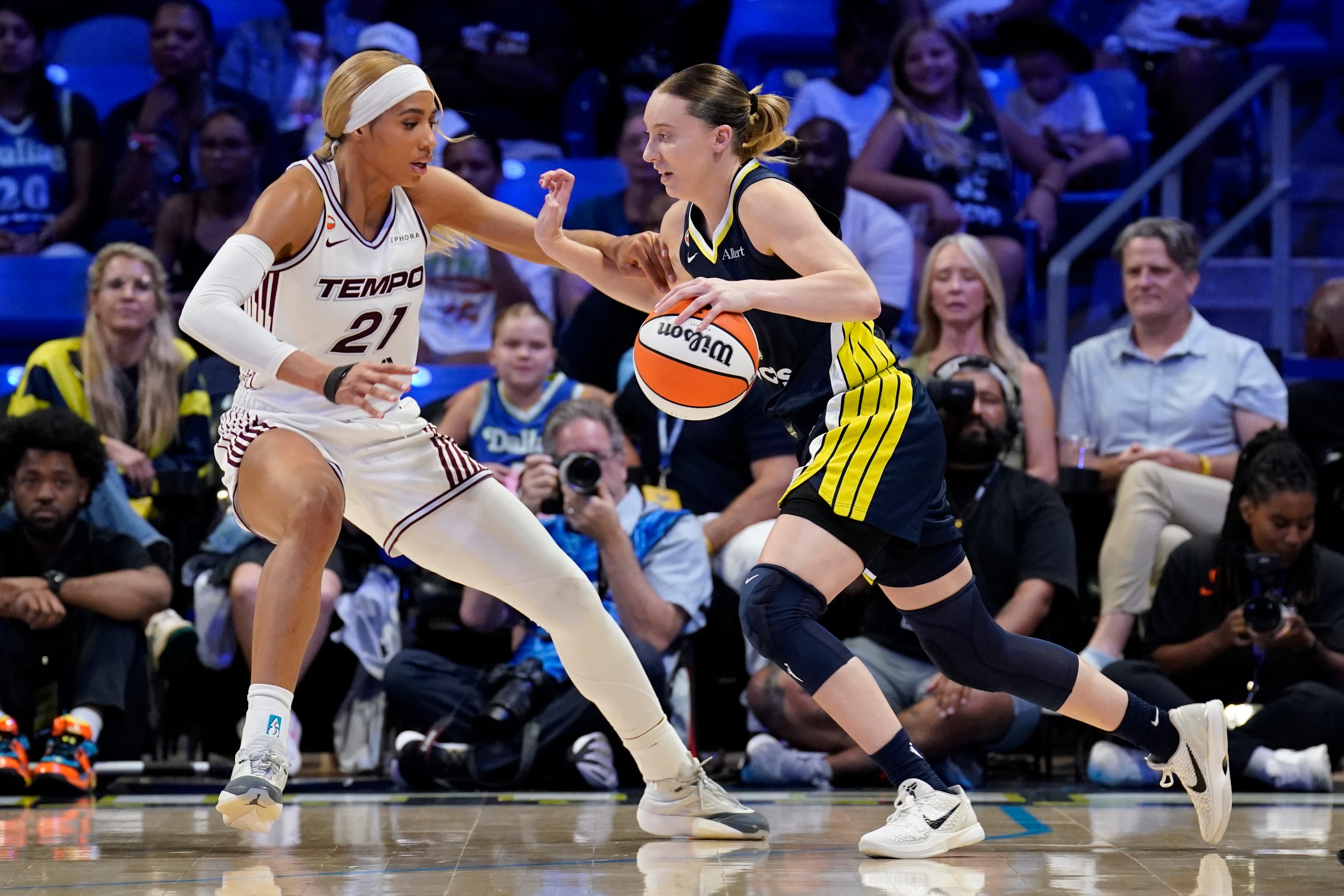 Isabelle Harrison starts, plays 30 minutes in Toronto-Dallas game