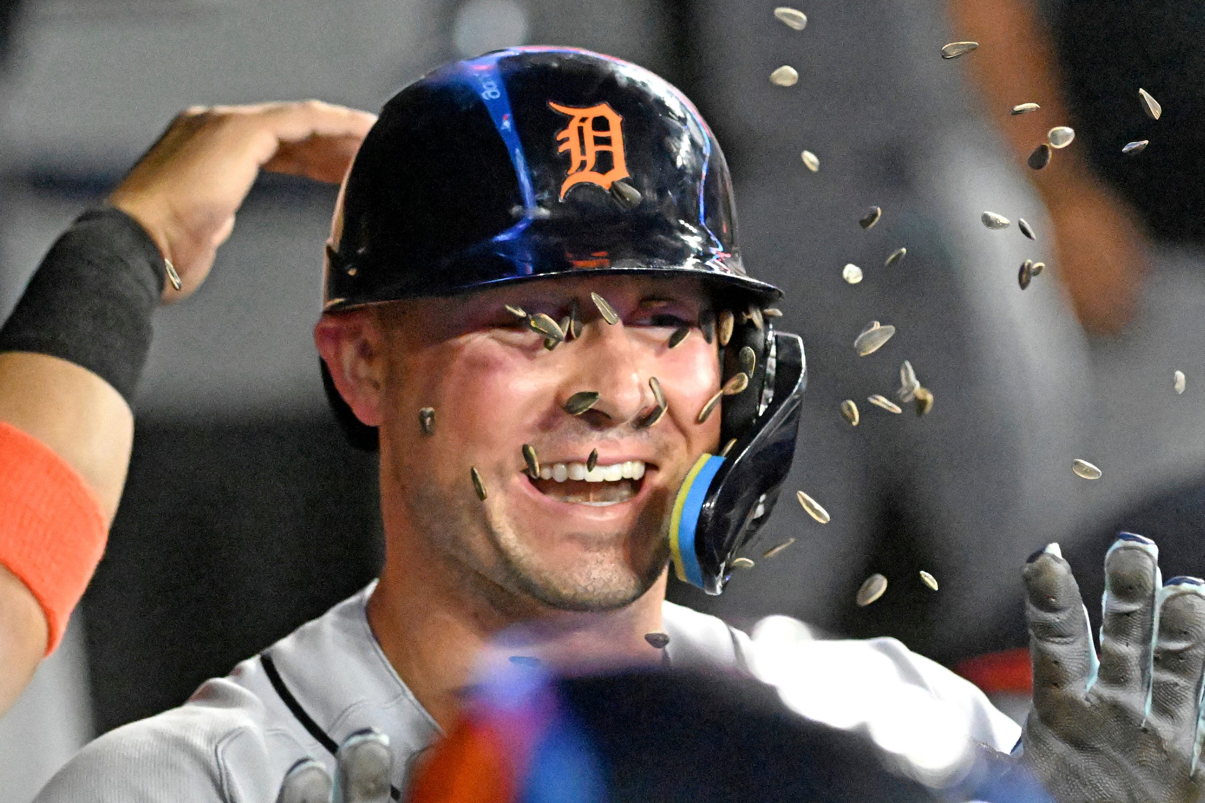 Spencer Torkelson powers sizzling-hot Tigers to 6th straight win