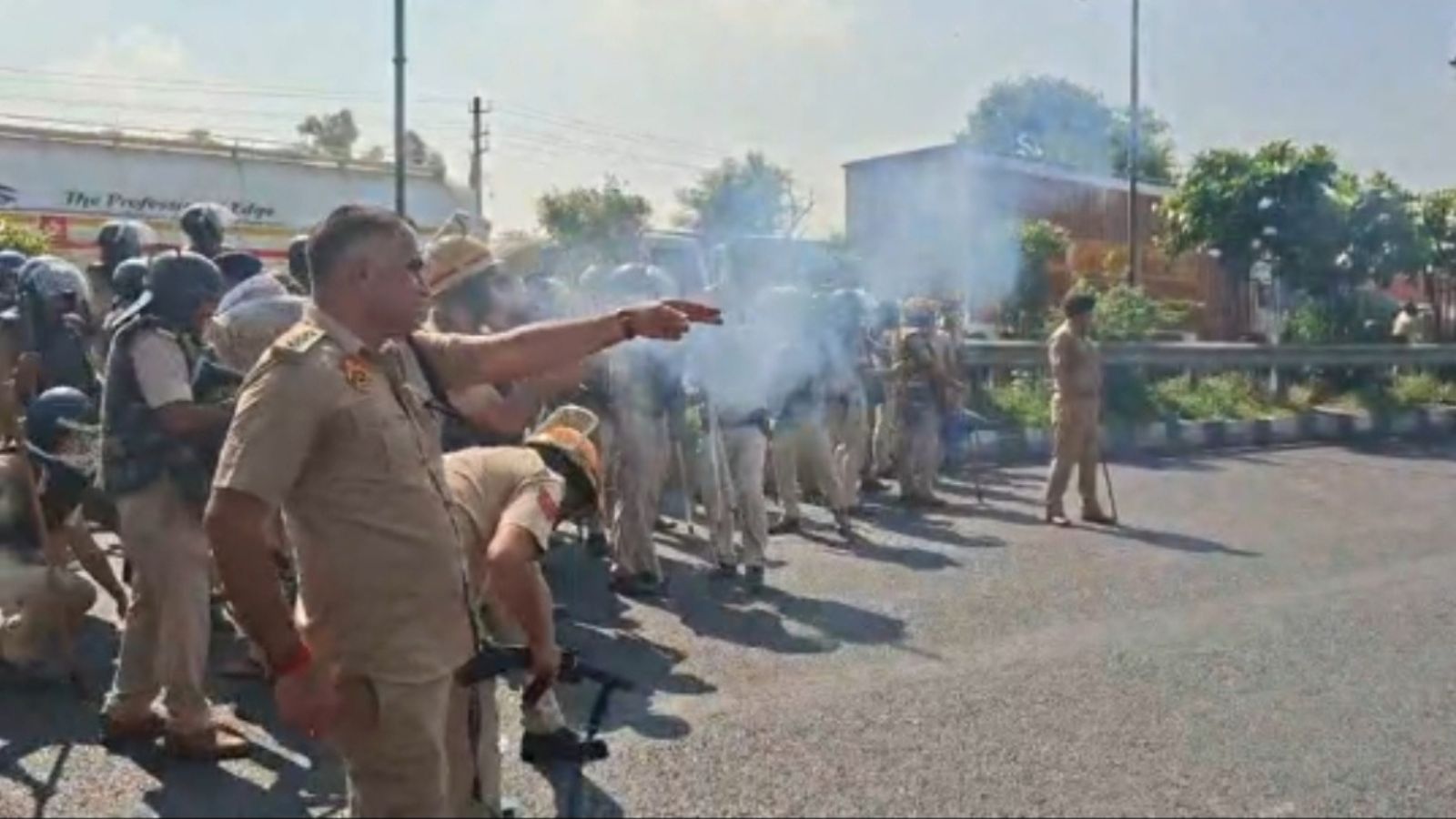 Tension in Ambala as cops fire teargas to disperse Sikh protesters