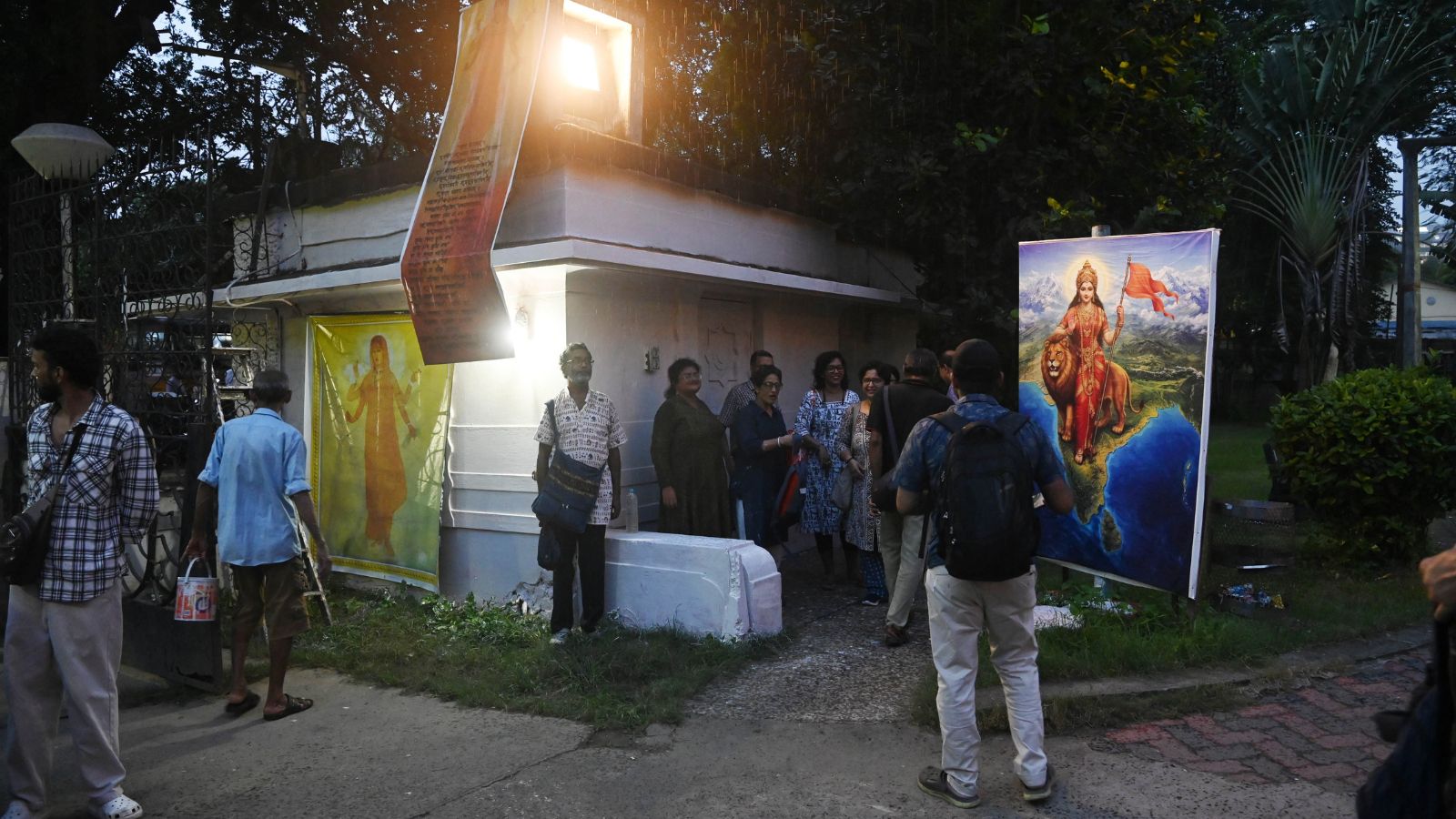 Saffron, white, saffron: Why Kolkata’s Academy of Fine Arts is caught in BJP vs Left paint war