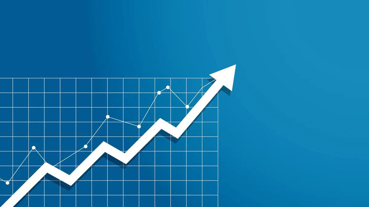 Iran talks, crude crash fuel midday rally; IT joins financials at the top, pharma bleeds