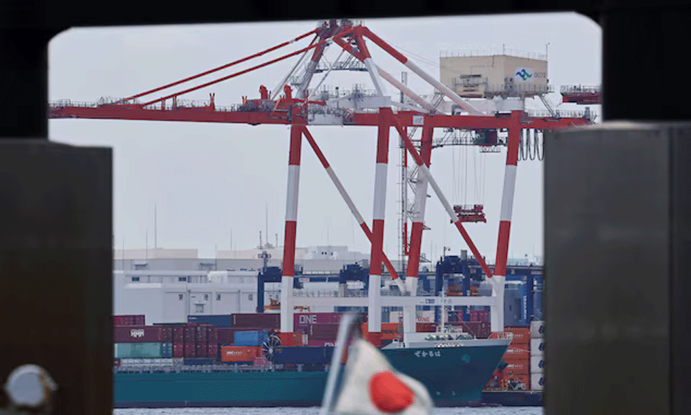 Japan August imports jump as oil prices lift costs, exports stay firm
