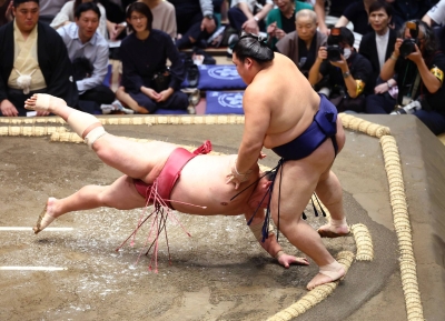 Autumn basho has all the ingredients of a classic