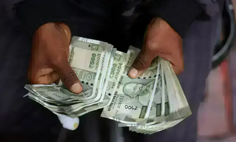 Indian rupee slips, muted price action sinks volatility expectations to five-month low