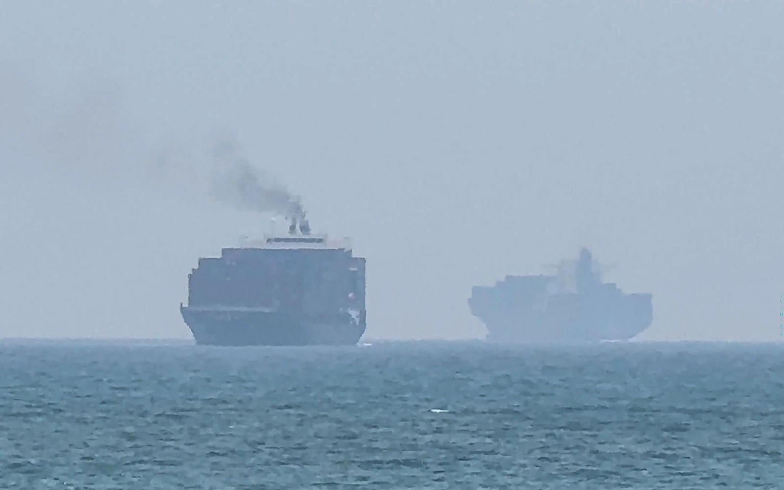 2 Saudi oil tankers cross Bab el-Mandeb as vessel traffic slows
