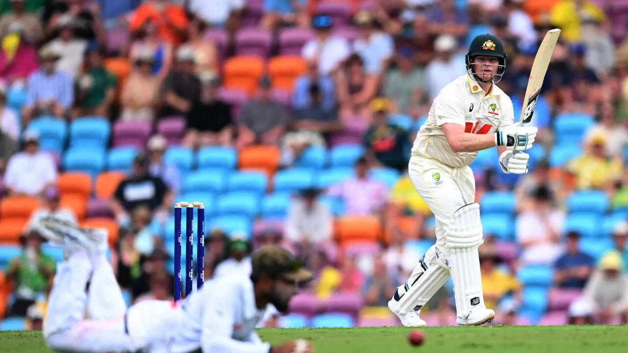 'Stop being a princess': Crowd targets Steve Smith over sight screen delay