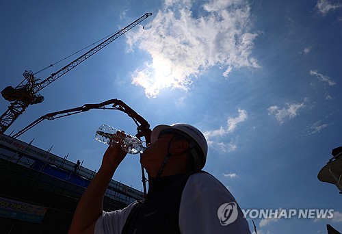 Record heat wave continues to grapple S. Korea