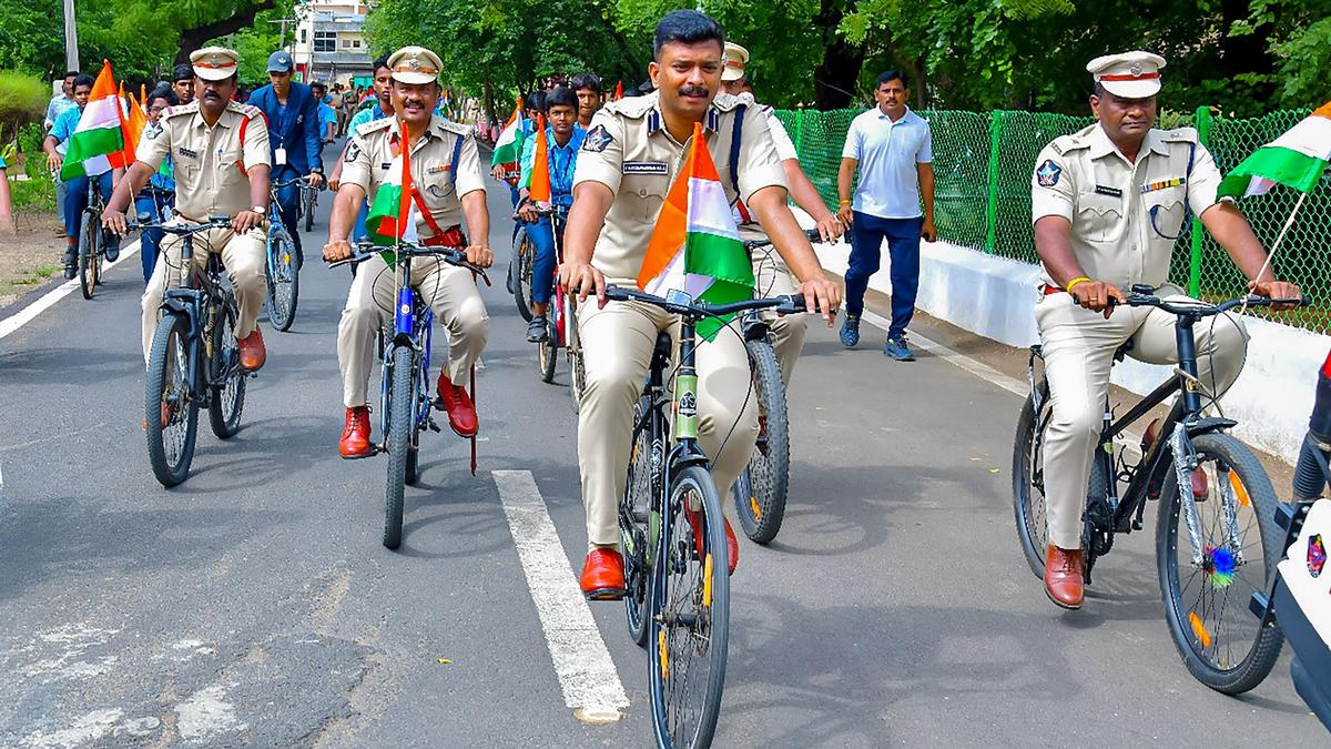 ‘Har Ghar Tiranga’ rallies held in Ongole, Nellore