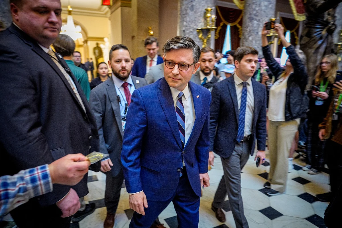US House votes for a third time to end Iran war