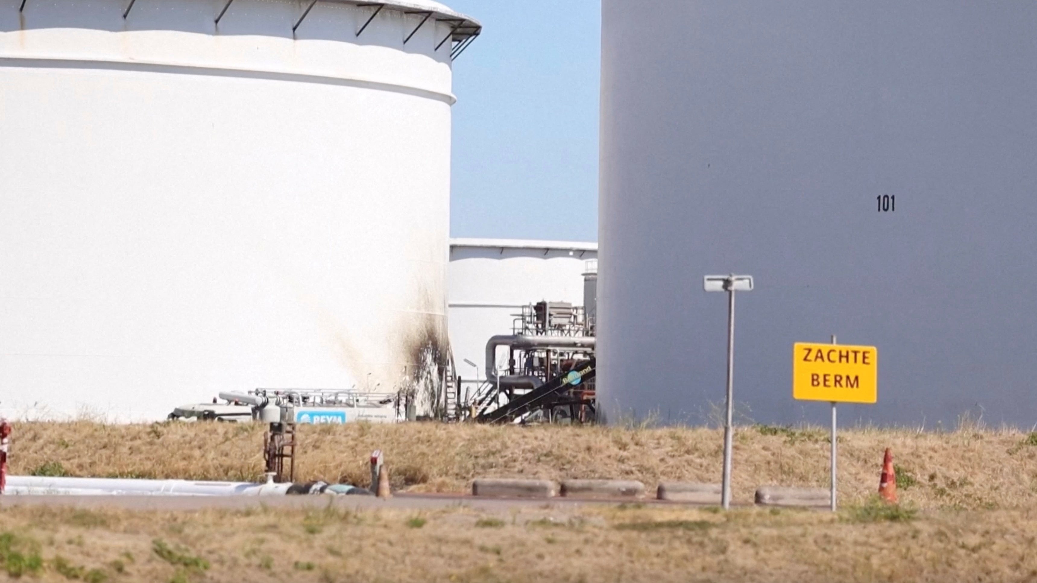 One dead in blast at Rotterdam port energy facility