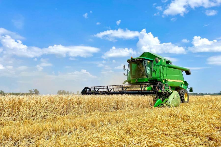 Ukraine asks the EU for €220 million to unlock €4 billion in farm loans as Russia’s port strikes choke exports