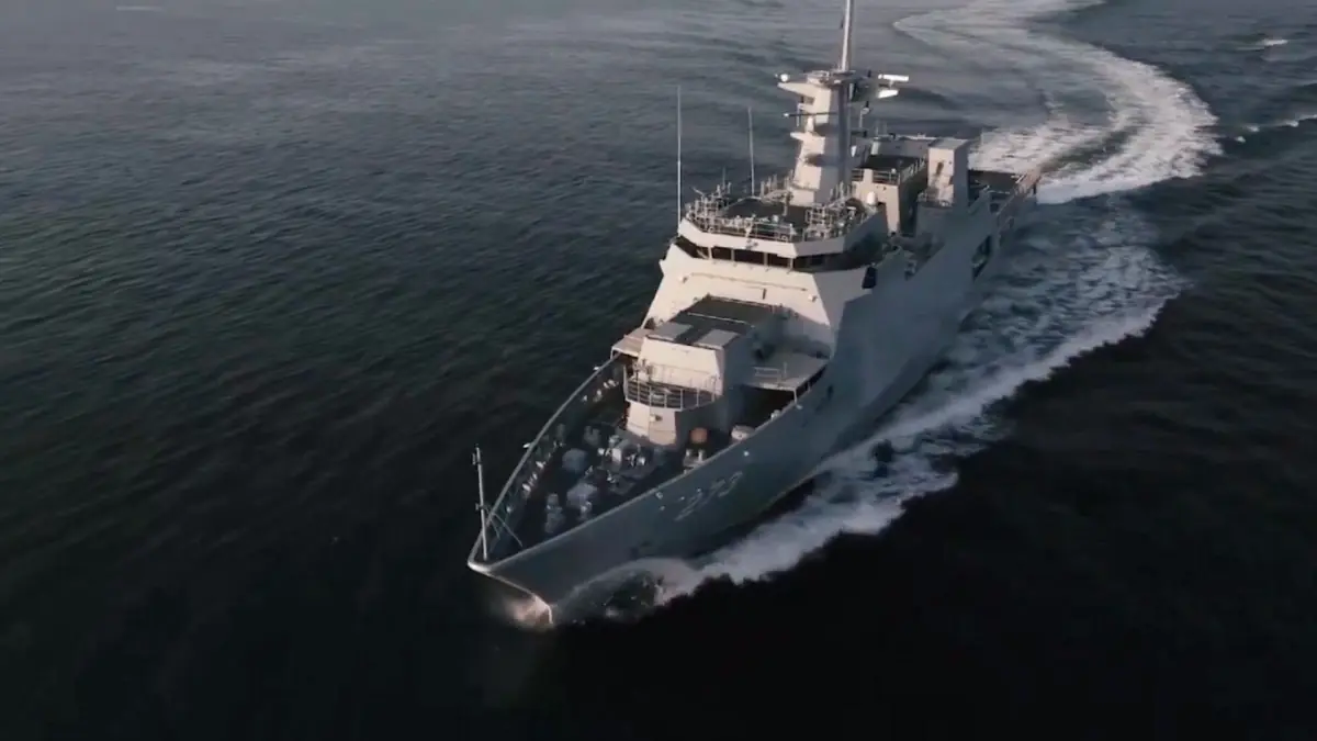 Pakistan summons Indian Cd'A to protest naval 'provocation' in its Exclusive Economic Zone