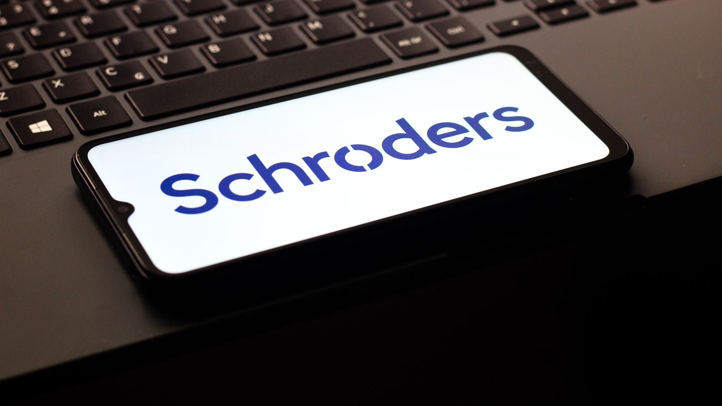 Schroders wealth chief weighs acquisitions – report