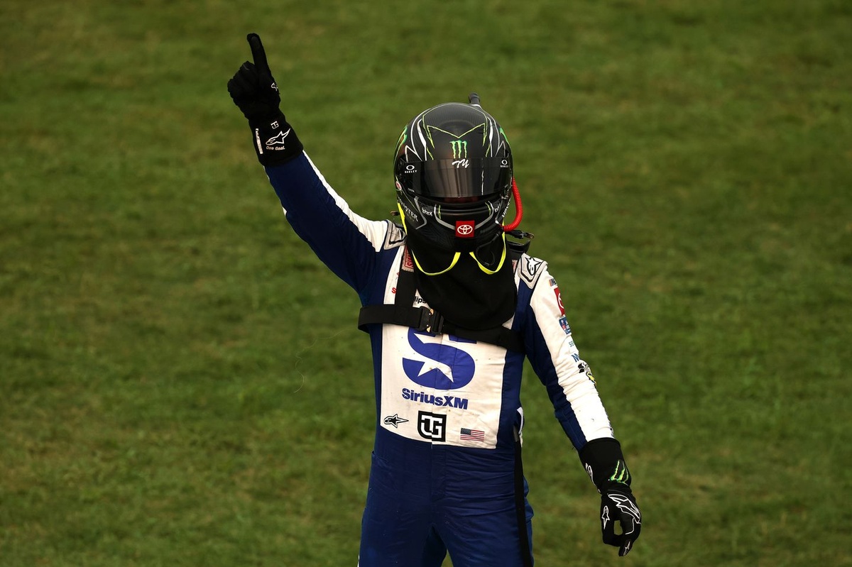 Kyle Petty explains what impressed him most about Ty Gibbs’s win at Iowa