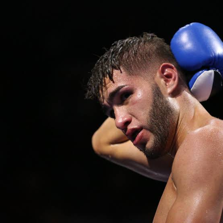 Puerto Rican boxer, Prichard Colon, is dead at the age of 33