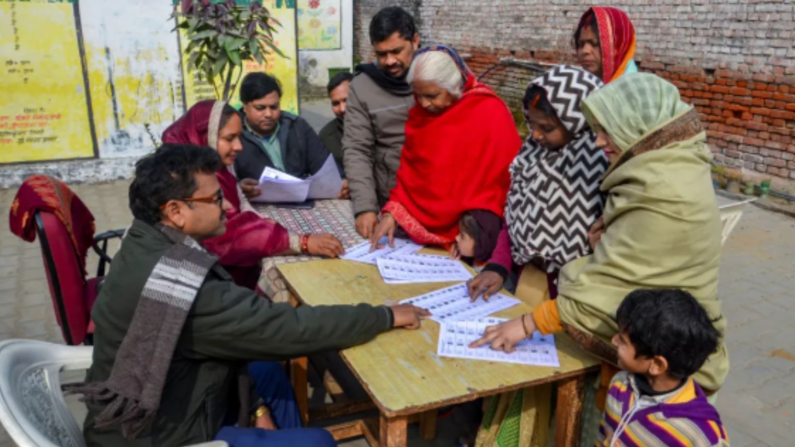 Samajwadi Party, BJP battle for women’s votes in UP: How it is playing out