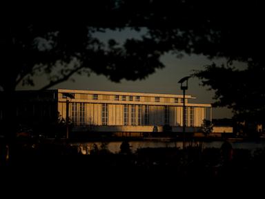 Kennedy niece says Trump holding Kennedy Center 'hostage' amid battle over name