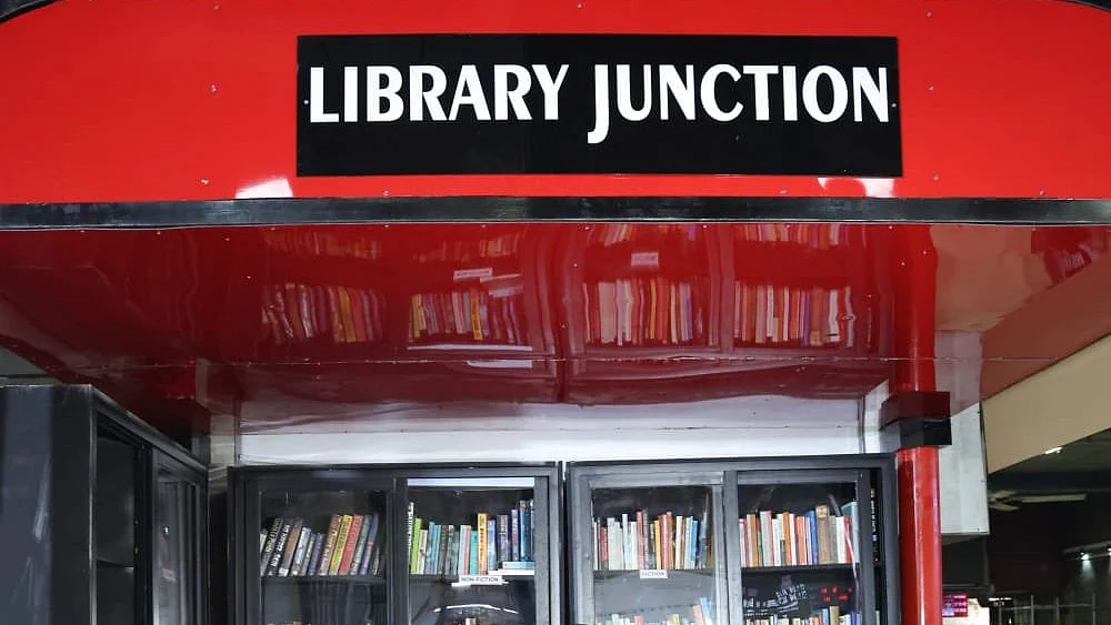 CSMT Railway Station To Get Free Library Inspired By Churchgate's 'Library Junction'