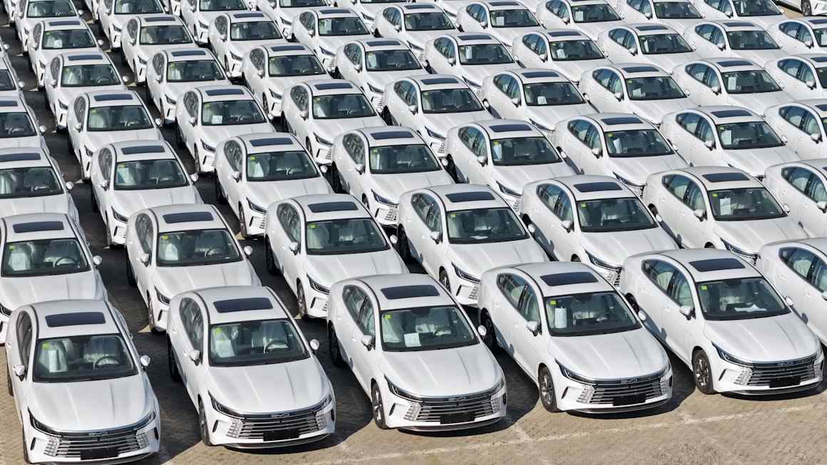 EU asks China to voluntarily limit car exports