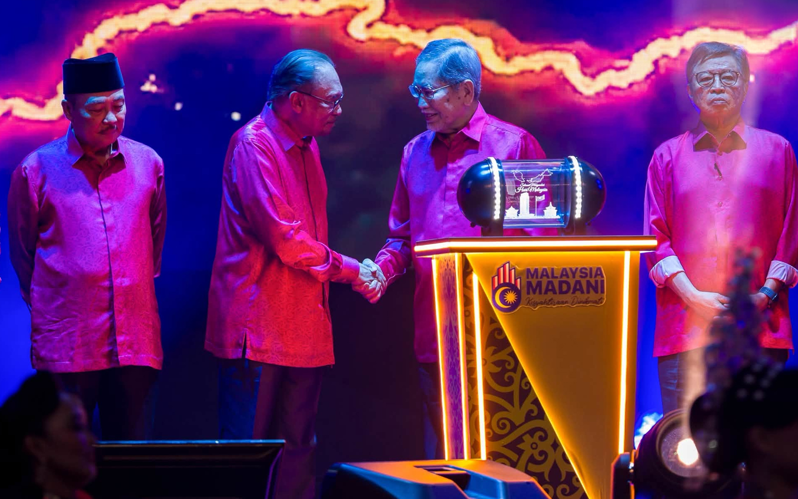 Expand special grant to break federal-S’wak O&G impasse