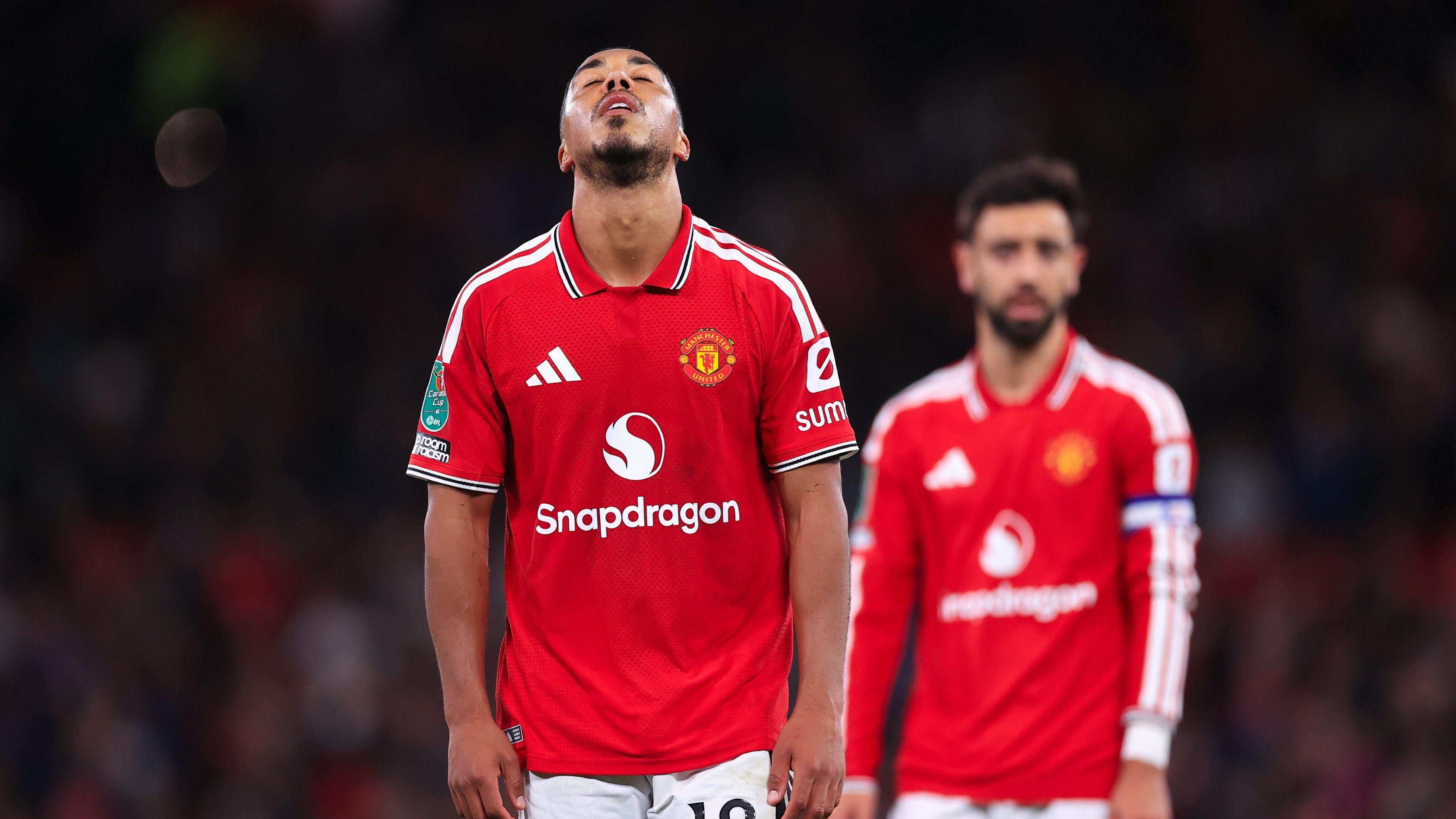 Carrick 'not bothered' by pressure - but should he be after this latest mess?