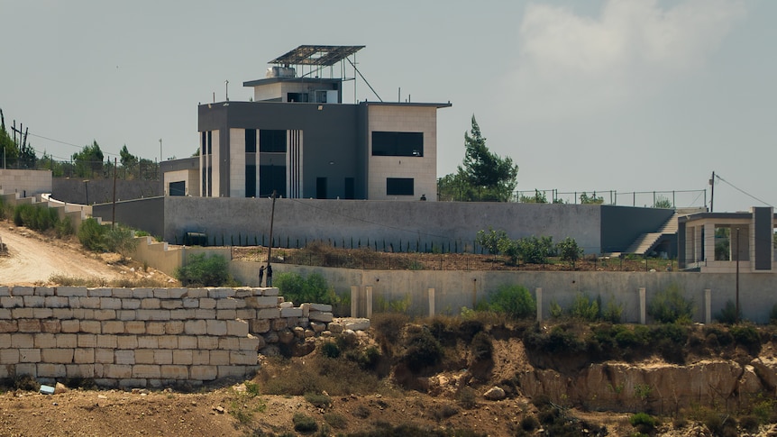 'Israeli terrorists' target villagers' homes in days-long siege