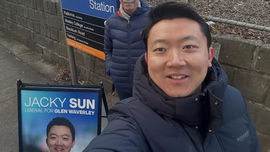 Victorian Liberal candidate 'counselled' as volunteer program questioned