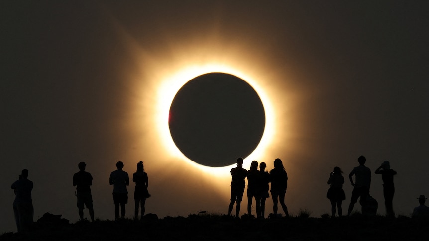 Friday news quiz: A solar eclipse, Trump's trick, Count Binface and melon mentions
