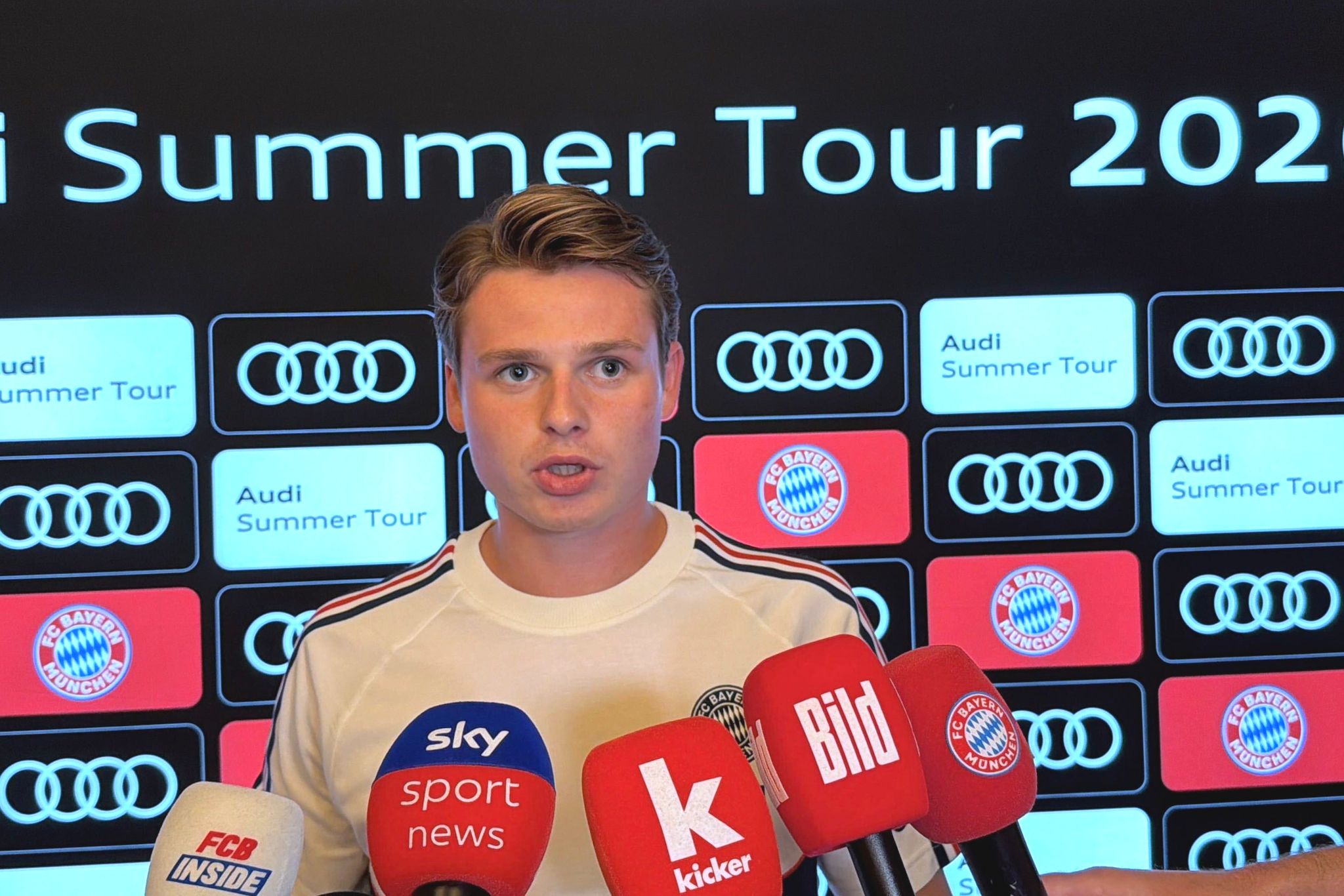 Kompany: Urbig will become Germany's number one keeper