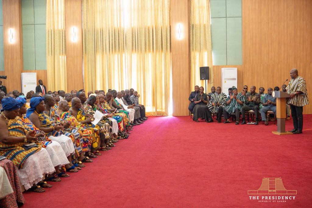 Photos: Mahama hosts Ahafo Regional House of Chiefs at Presidency