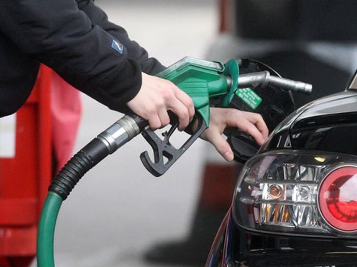 Govt announces 45 paisas increase in petrol, Rs1.16 in HSD price for August 14