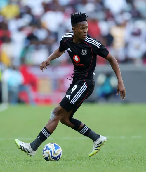 Mosimane reveals reason for Yanela Mbuthuma selection in Bafana squad