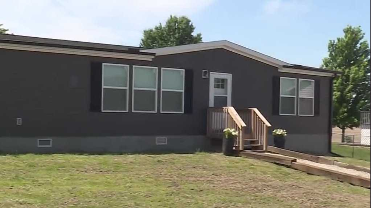 Missouri woman ordered to remove home; mayor later admits city made mistakes