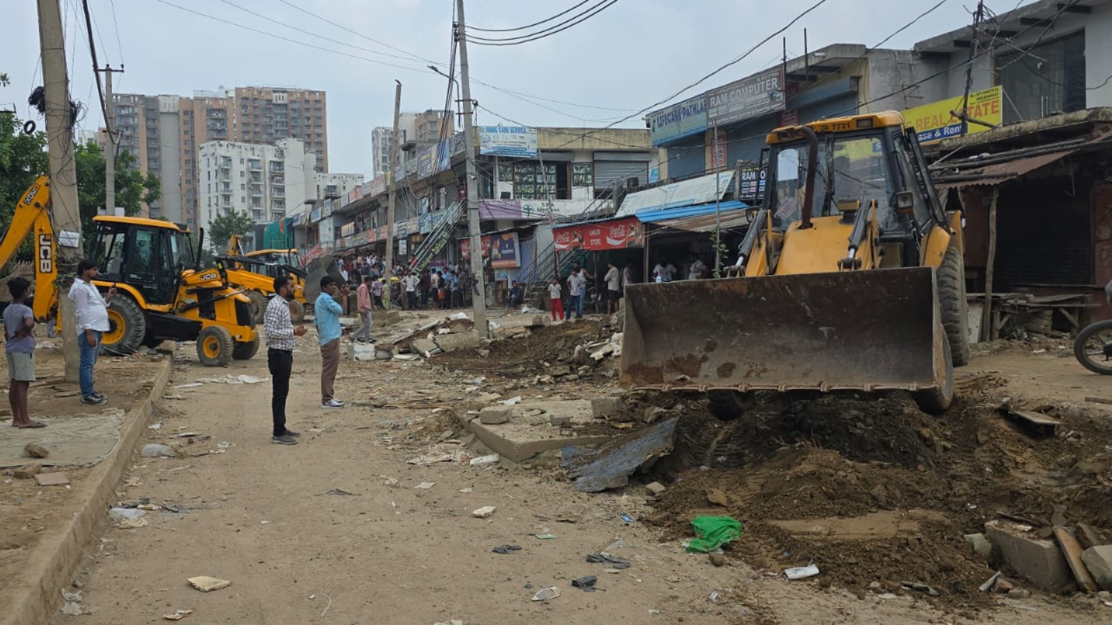 Anti-encroachment drive underway in Gurgaon, 60 km of road space reclaimed so far