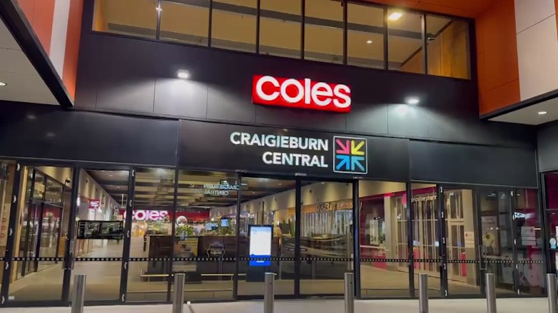 Shots reported at Melbourne shopping centre