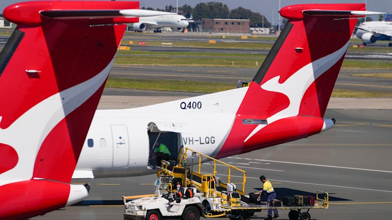 Qantas ground staff set to strike over ‘Joyce-era’ bargaining agreements