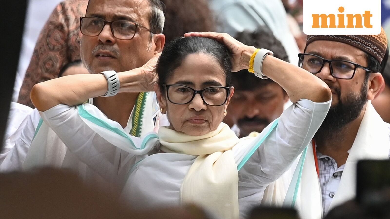 Mamata Banerjee losing TMC? Election Commission freezes Trinamool Congress name and party symbol