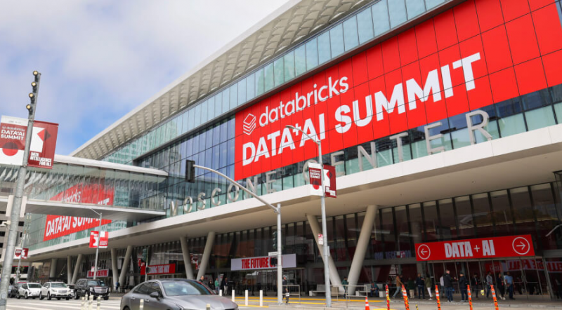 Databricks raises $5B more after annualized revenue tops $7B