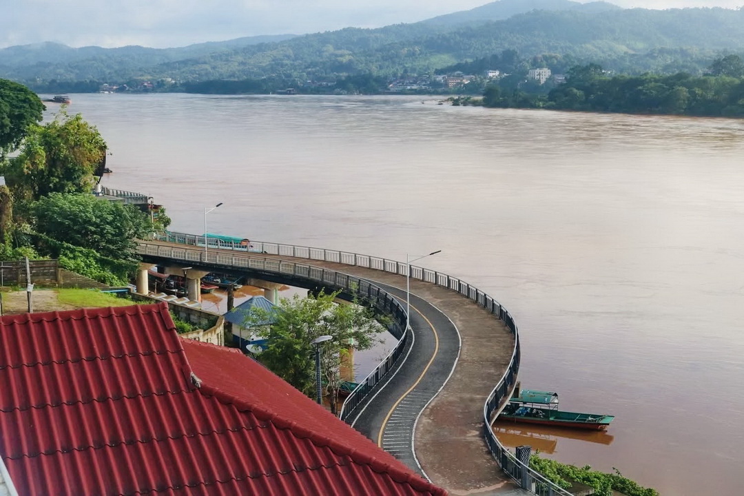 Mekong River Flood Threat Drops: Good News for Chiang Khong