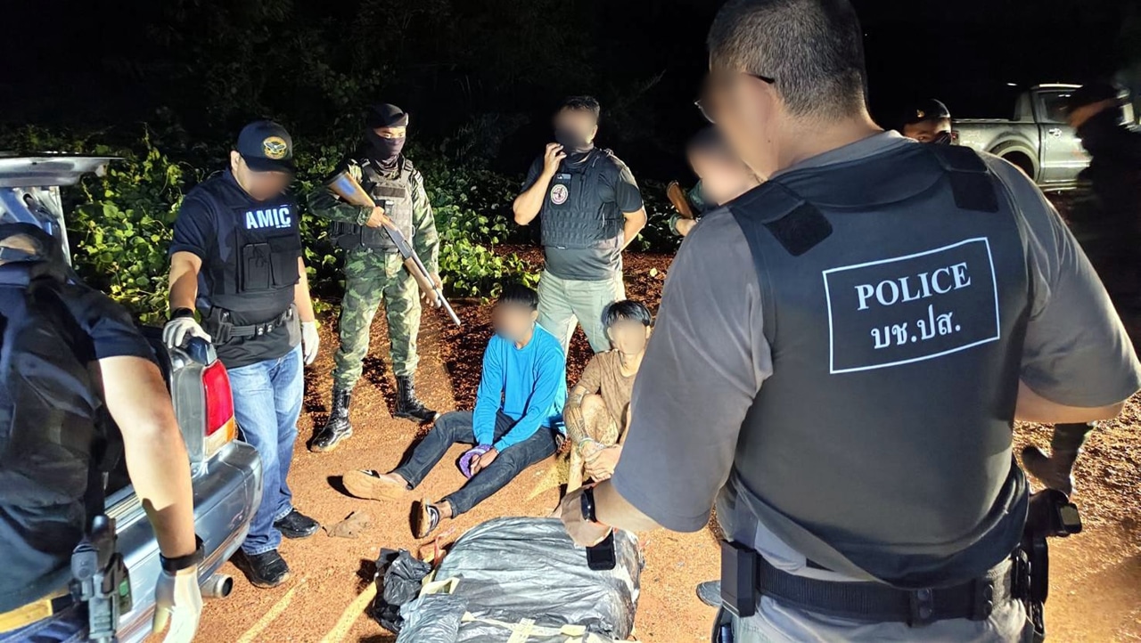 Soldiers in Chiang Rai Seize 300 Kilograms of Crystal Meth